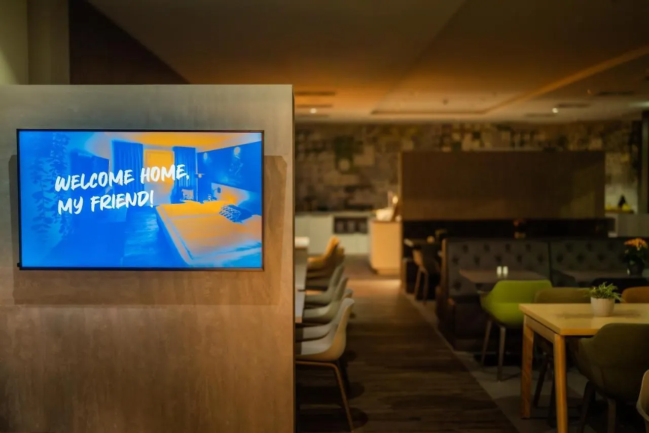 LOGINN Hotel Stuttgart Zuffenhausen Korntal-Münchingen