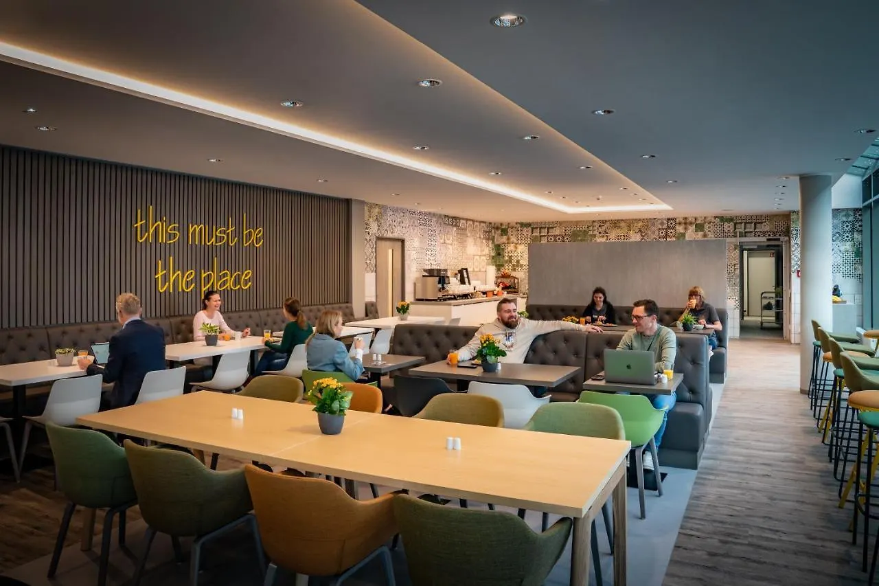 LOGINN Hotel Stuttgart Zuffenhausen Korntal-Münchingen